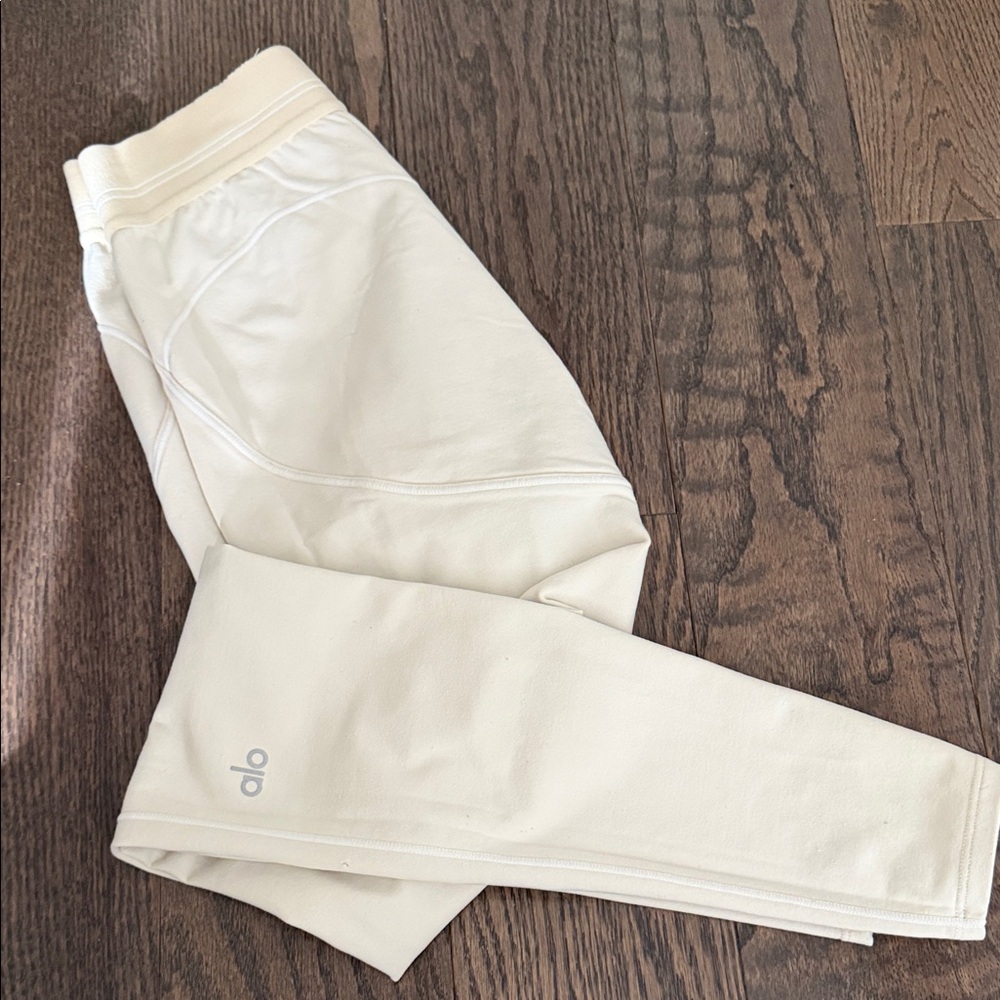 ALO Yoga Cream High-Rise Sculpt Leggings